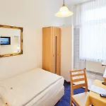 Weber Szálloda 3*