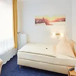 Weber Szálloda 3*